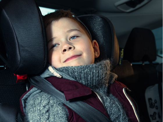 Öryggi barna í bíl - upplýsingar á 6 tungumálum