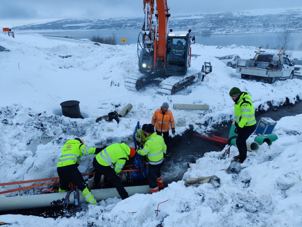 Göngu- og hjólastígur