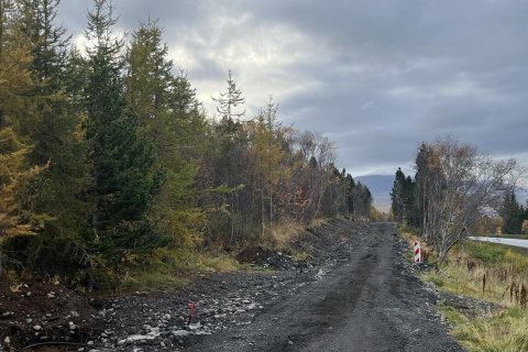 Vinna við göngu-og hjólastíg