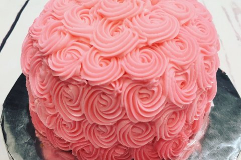 Kökubasar á kosningadag.