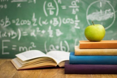 Lestraraðstaða á bókasafni fyrir framhaldsskólanema