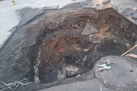 Viðgerð á vatnslögn í Smáratúni