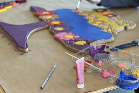 17 sortir - Sýningaropnun nemenda Valsárskóla í Gróðurreitnum 9. maí kl. 9:30